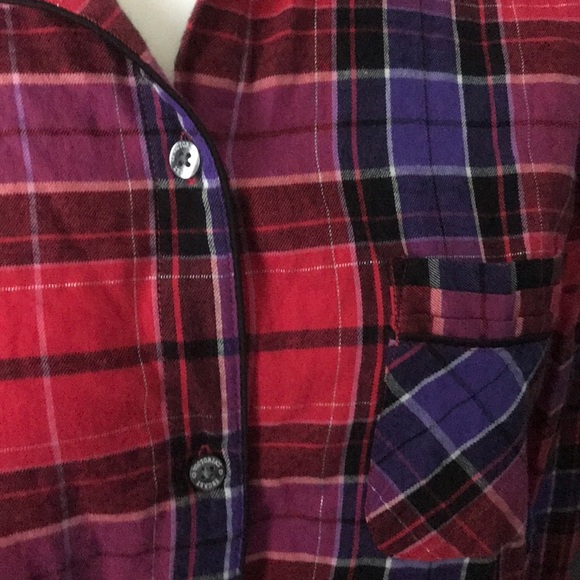 Victoria’s Secret Red & Purple Pajama Top NEW - Picture 4 of 5